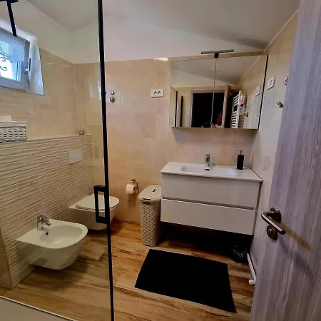 Alexandra Villa *